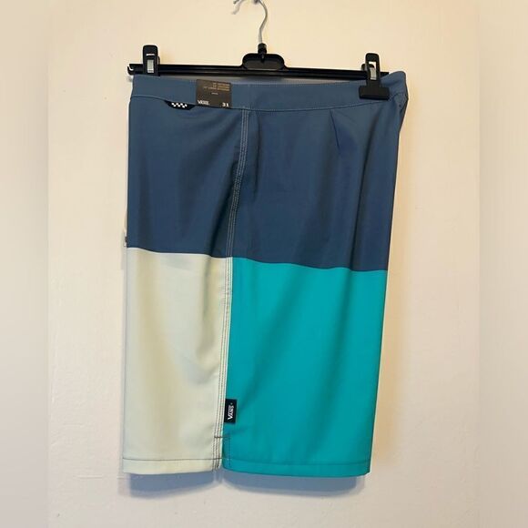 Vans The Daily Halfsies 19" Boardshorts size 31 and 32, NWT - Picture 6 of 11